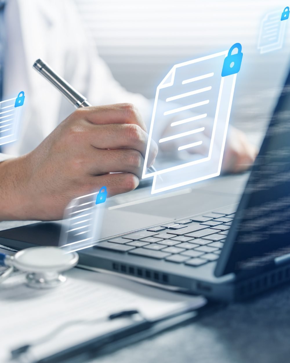 Profissional da saúde organizando documentos e obrigações da clínica